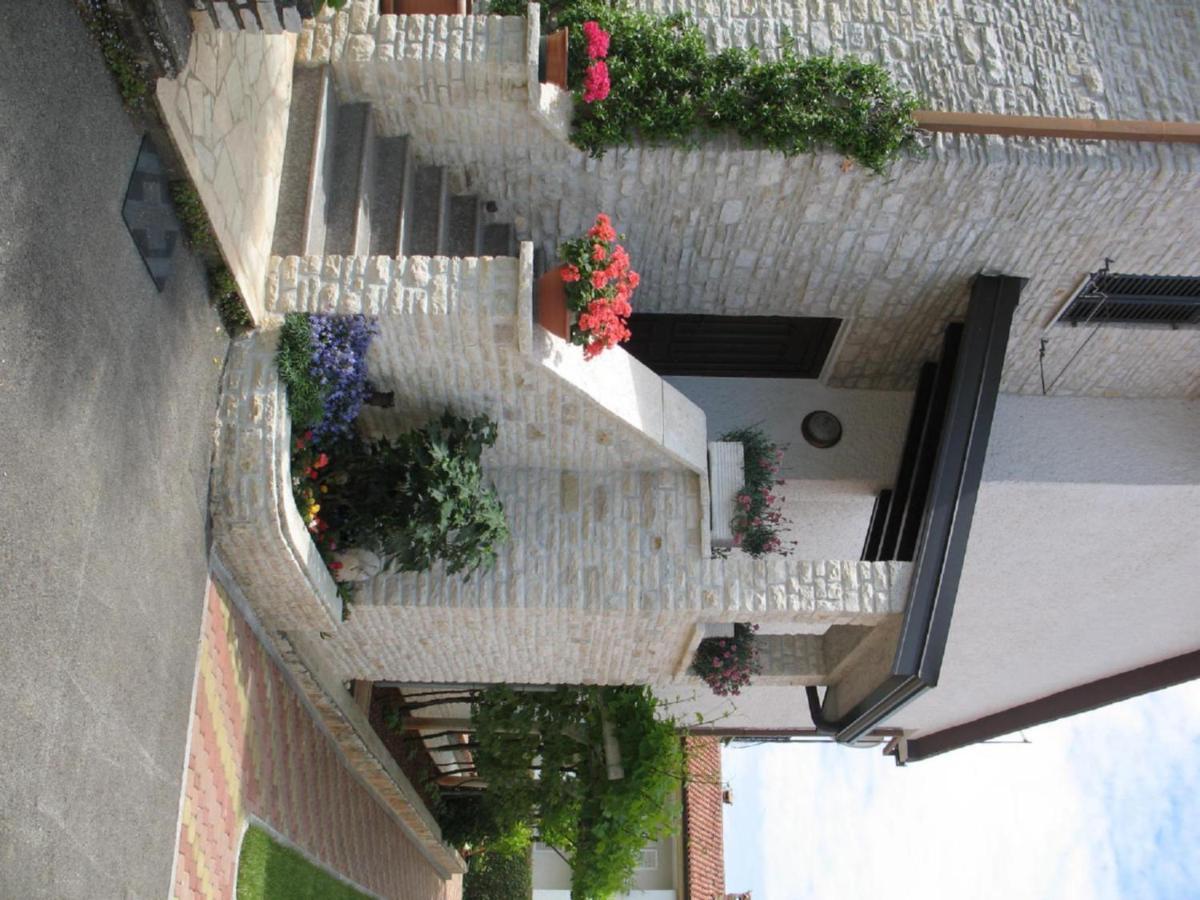 Apartmani Villa Otilija Poreč Extérieur photo