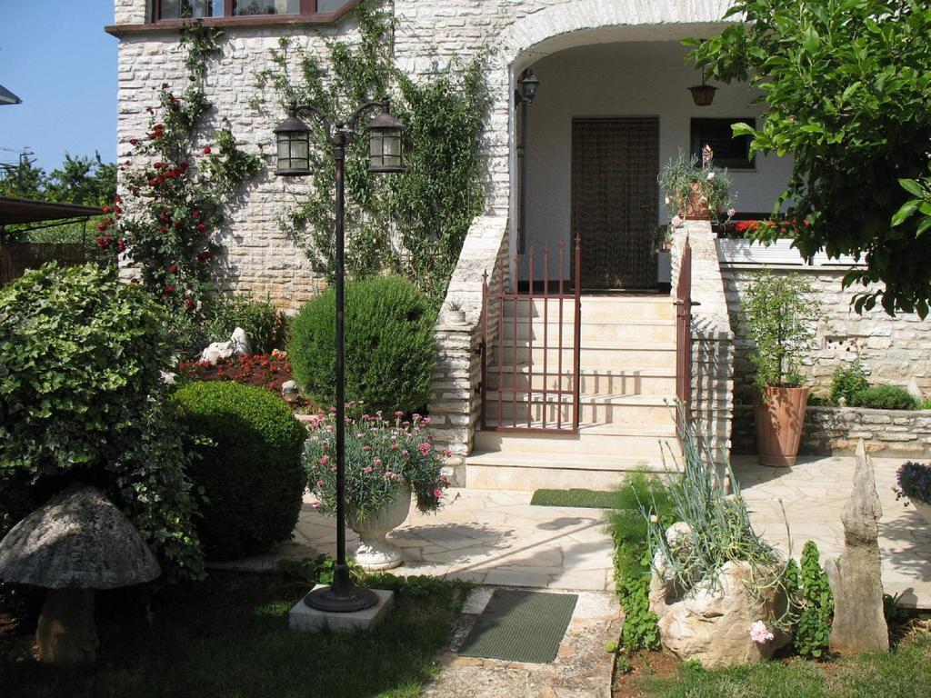 Apartmani Villa Otilija Poreč Extérieur photo